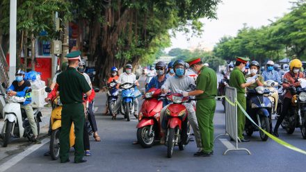 Doanh nghiệp kinh doanh lĩnh vực nào được TP.Hà Nội cấp giấy đi đường?